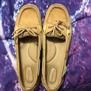 Women’s sperrys